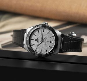 Montre Omega Noir