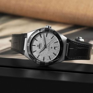 Montre Omega Noir